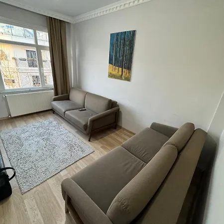 Daire Bosphorus View And Cozy House! İstanbul