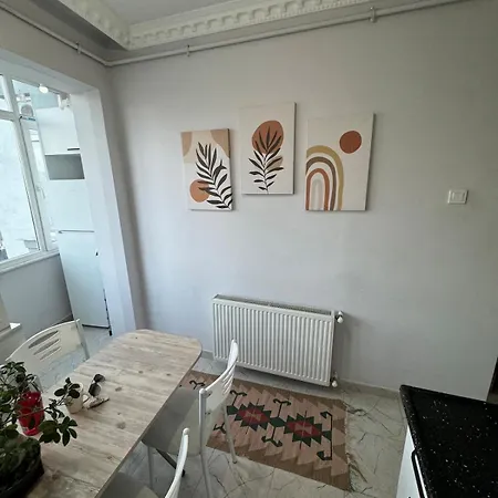 דירה Bosphorus View And Cozy House! *